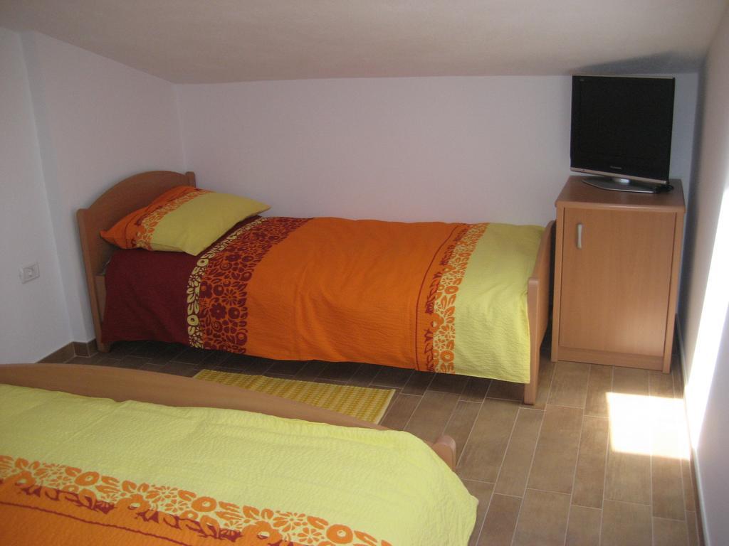 Apartament Turisticna Kmetija Pri Rebkovih Ajdovščina Pokój zdjęcie
