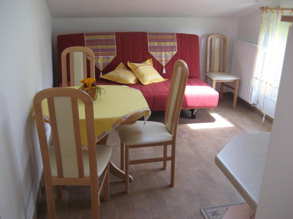 Apartament Turisticna Kmetija Pri Rebkovih Ajdovščina Pokój zdjęcie